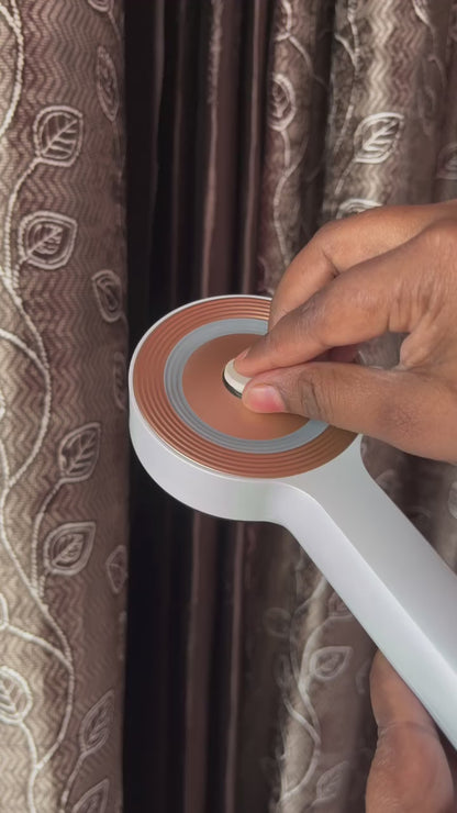 Magnetic Oil Masagger Comb with red light therapy