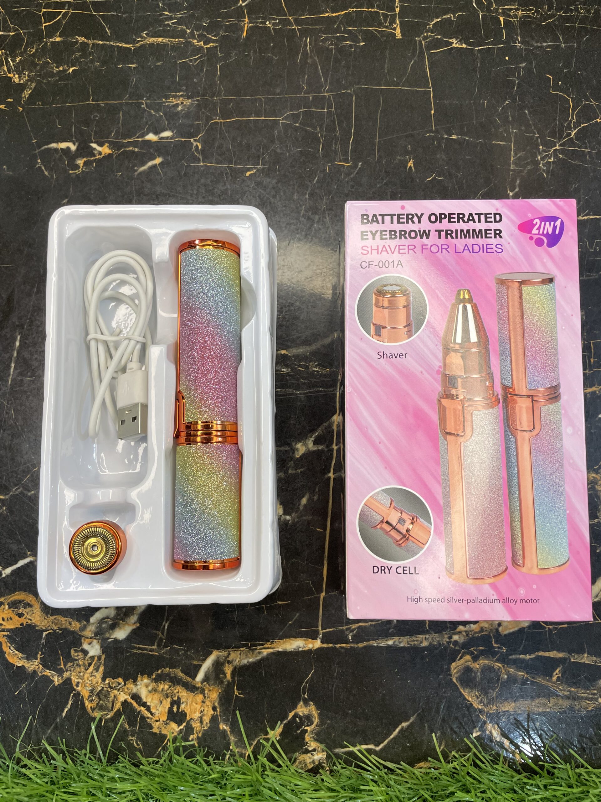 Eyebrow Trimmer - Image 4